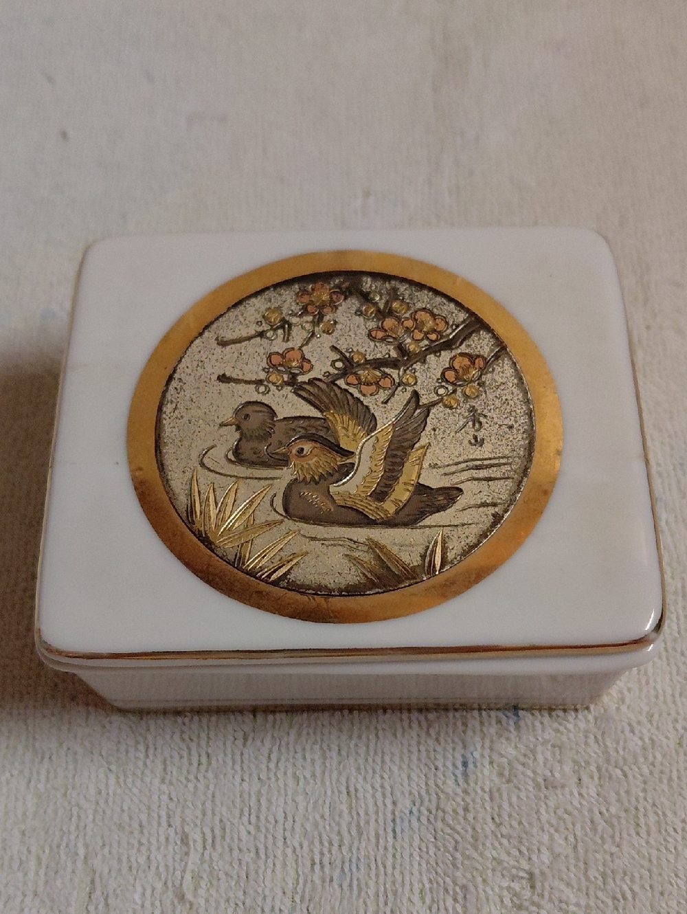 Chokin Fine Porcelain Trinket Box With Birds, 24K Gold Trim, Vintage